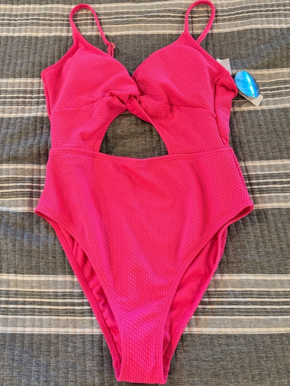 NWT Decree Hot Pink Textured Women’s Size Medium Swimsuit with Front Cutout